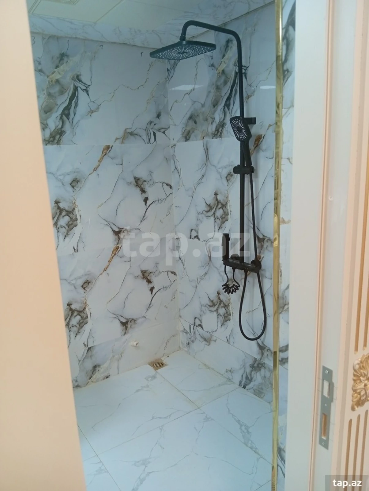 Satılır 3 otaqlı mənzil 60 m²