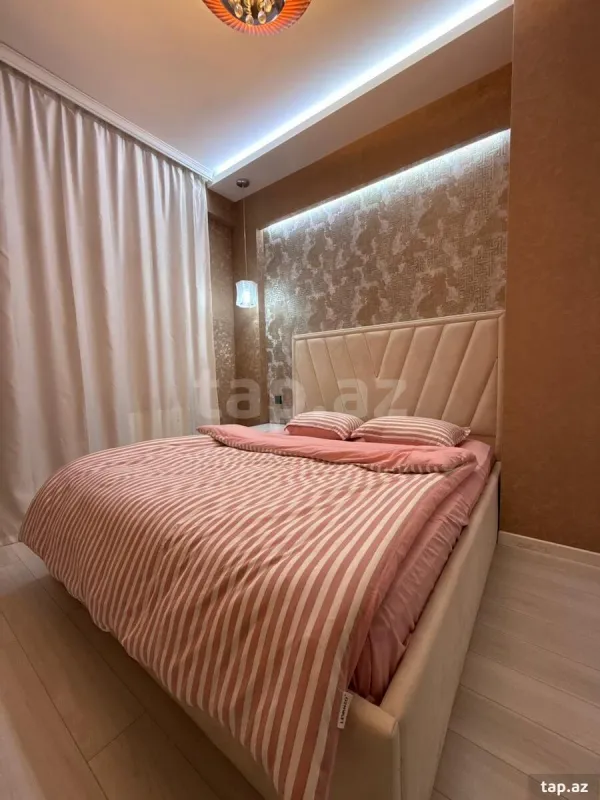 Kirayə verilir 2 otaqlı yeni tikili 65 m²