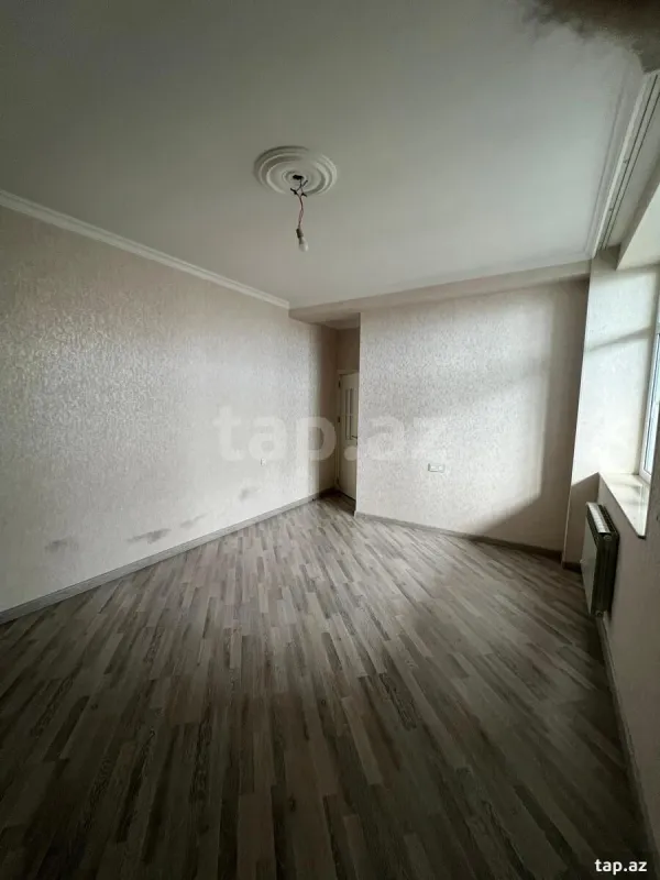 Satılır 3 otaqlı yeni tikili 78 m²