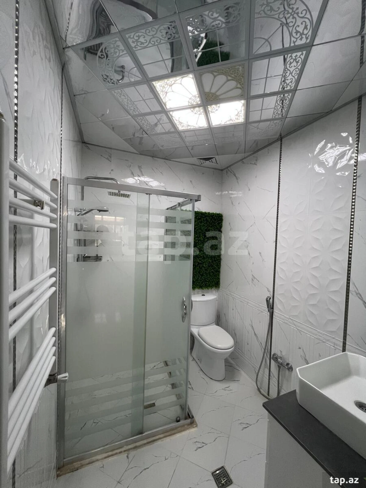 Satılır 3 otaqlı yeni tikili 78 m²