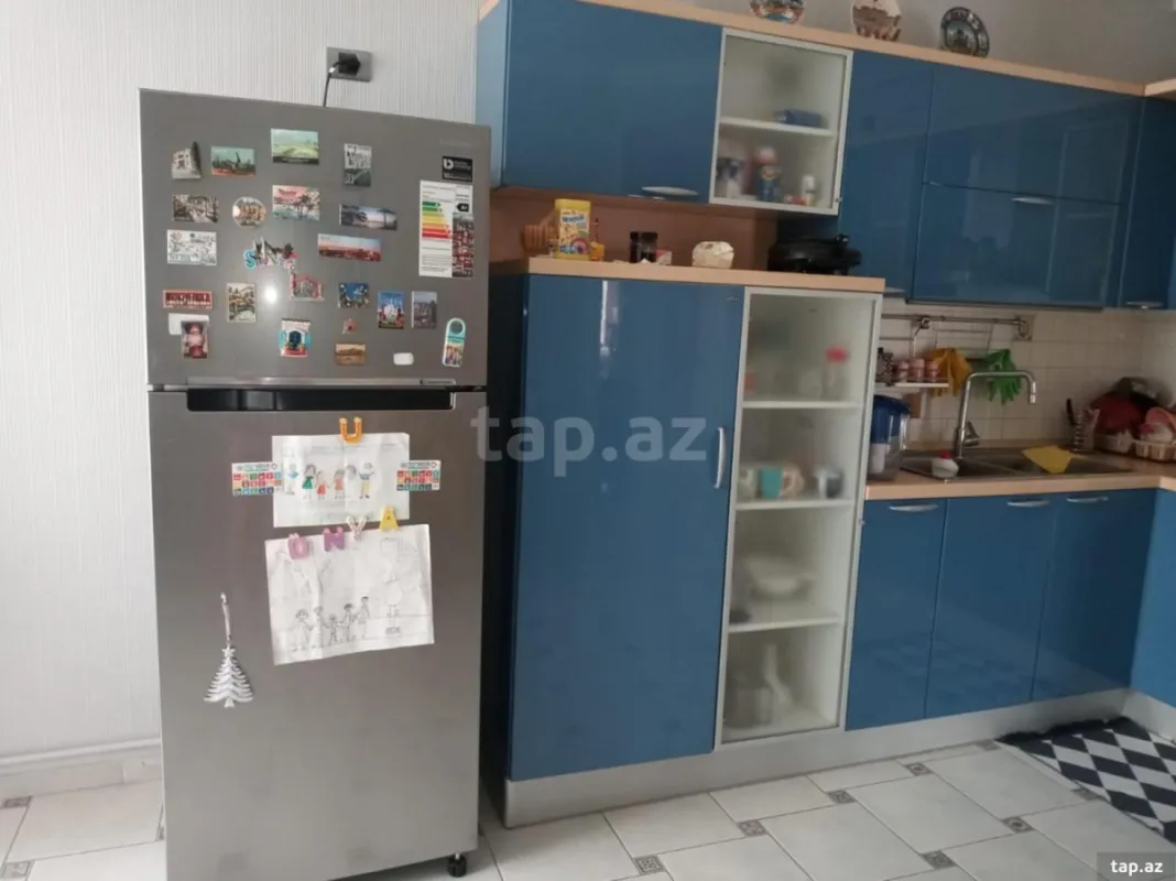 Satılır 3 otaqlı yeni tikili 140 m²