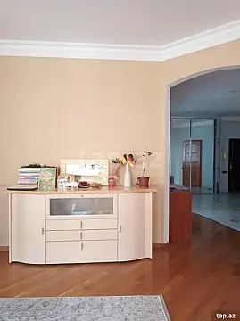 Satılır 3 otaqlı yeni tikili 140 m²