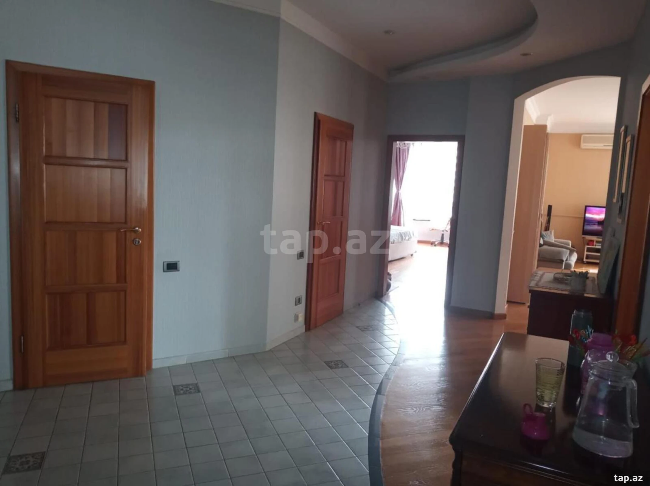 Satılır 3 otaqlı yeni tikili 140 m²