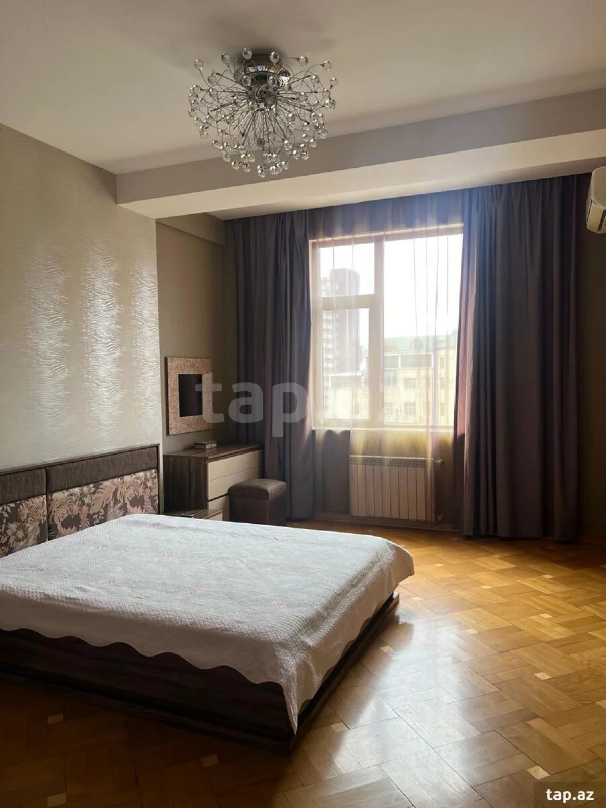 Kirayə verilir 3 otaqlı yeni tikili 120 m²