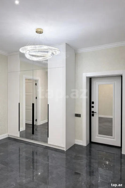 Satılır 3 otaqlı yeni tikili 138 m²