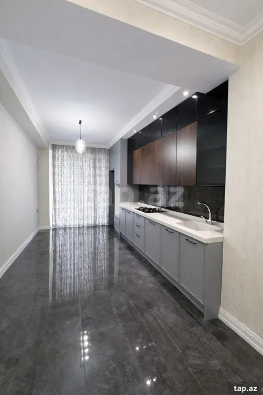 Satılır 3 otaqlı yeni tikili 138 m²