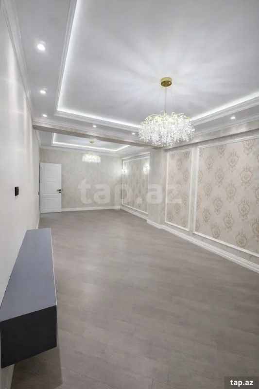 Satılır 3 otaqlı yeni tikili 138 m²