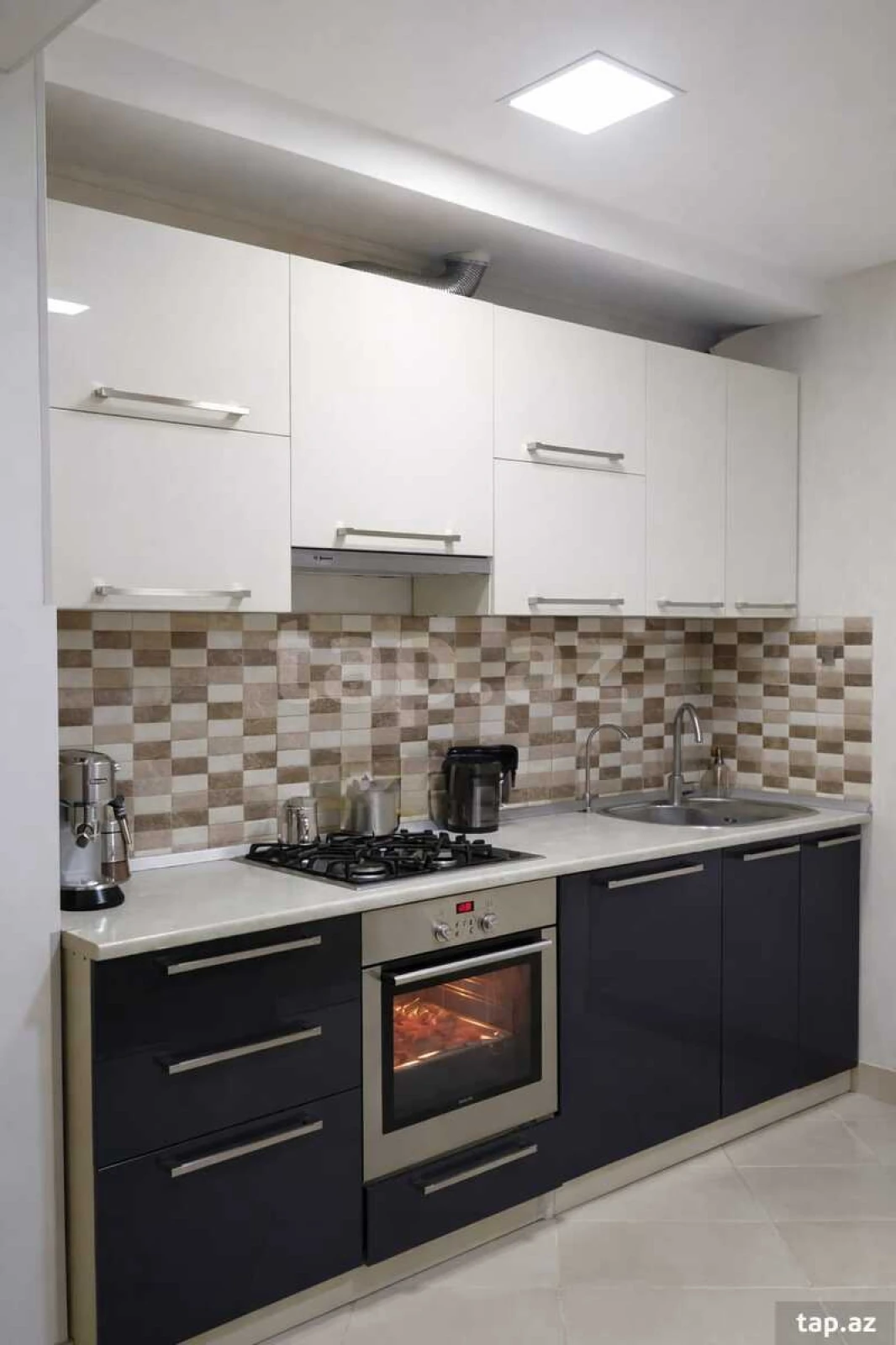 Satılır 3 otaqlı mənzil 90 m²