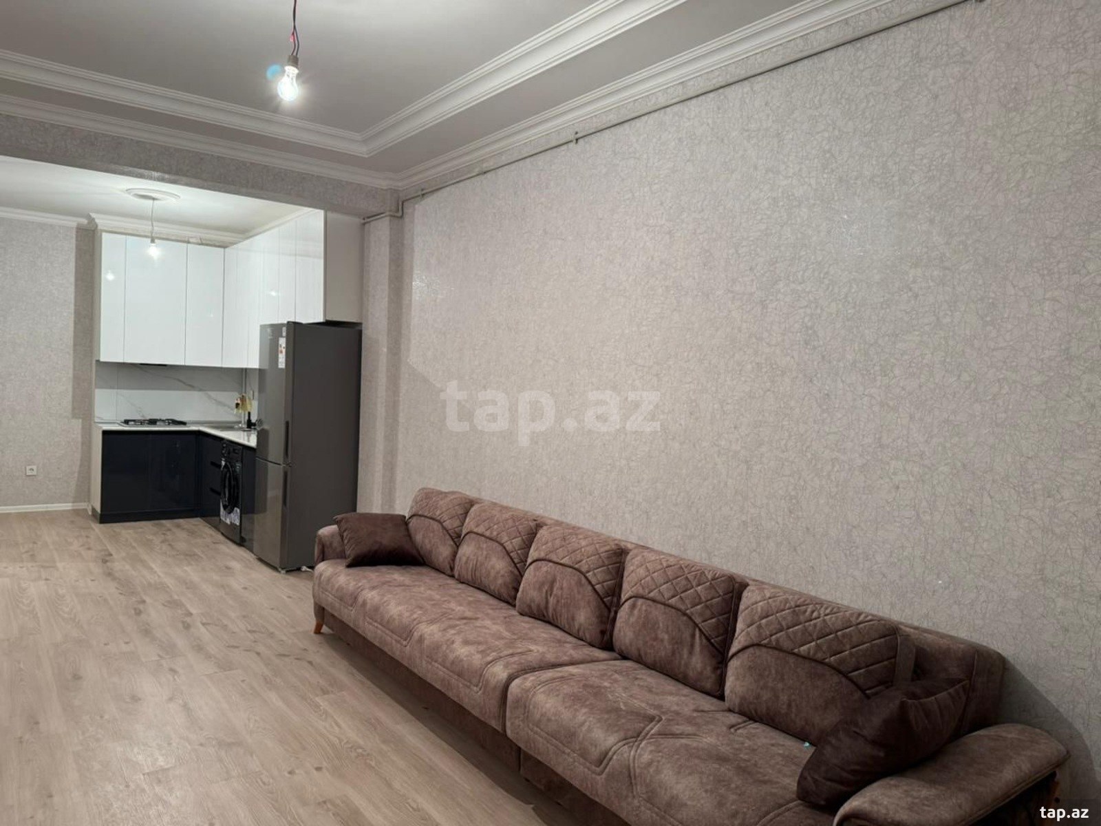 Kirayə verilir 2 otaqlı yeni tikili 63 m²
