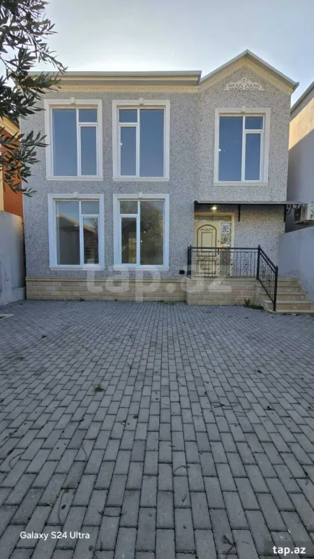 Satılır 5 otaqlı həyət evi