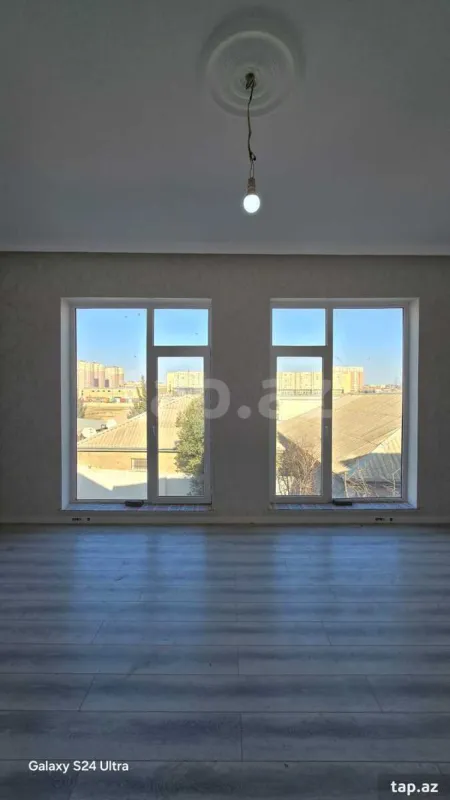 Satılır 5 otaqlı həyət evi