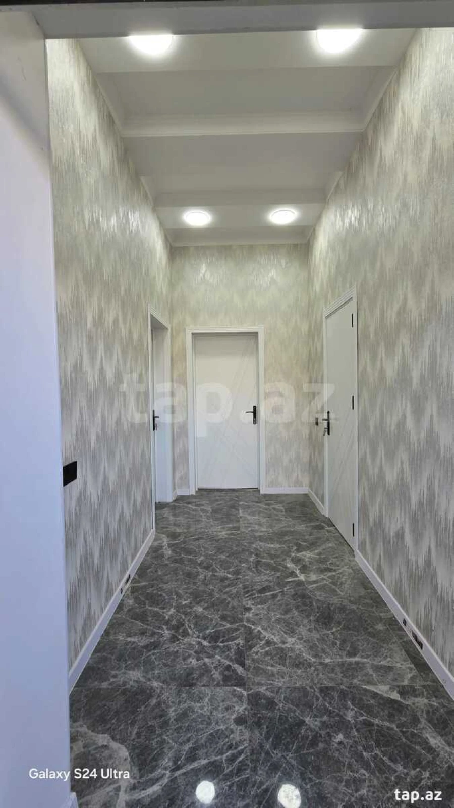 Satılır 5 otaqlı həyət evi