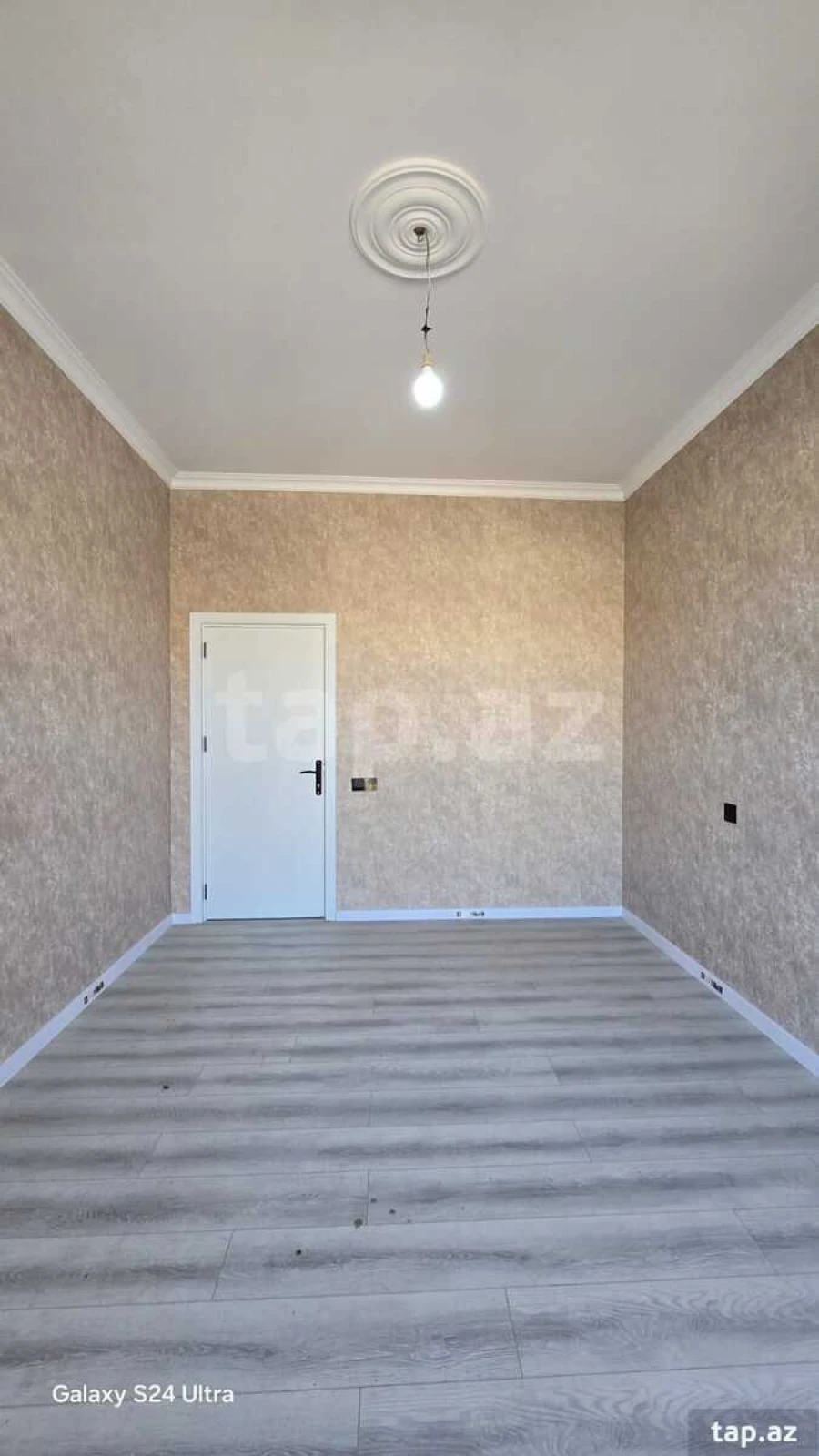 Satılır 5 otaqlı həyət evi