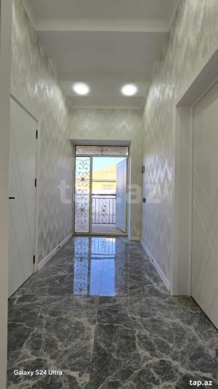 Satılır 5 otaqlı həyət evi