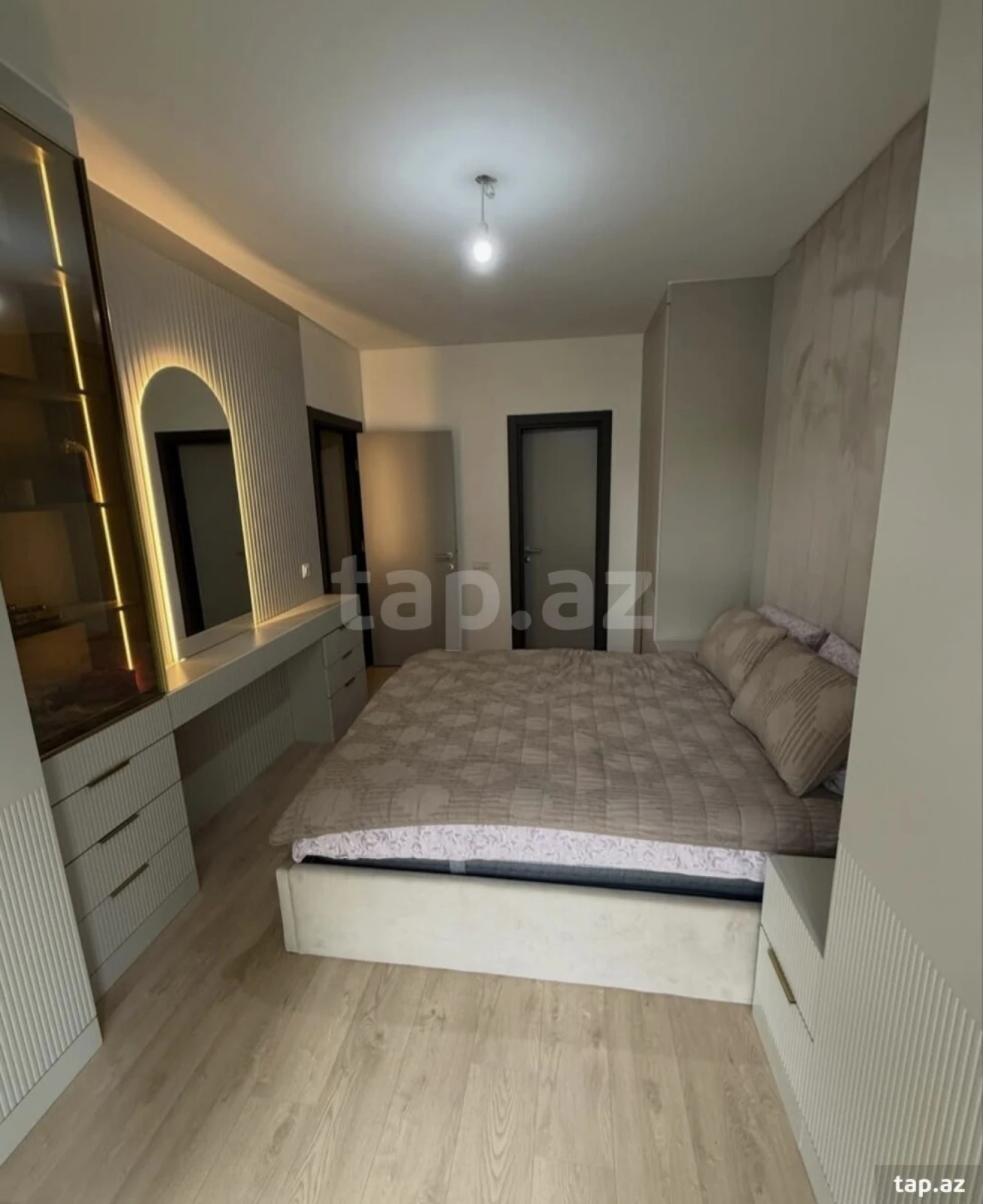 Kirayə verilir 2 otaqlı yeni tikili 75 m²