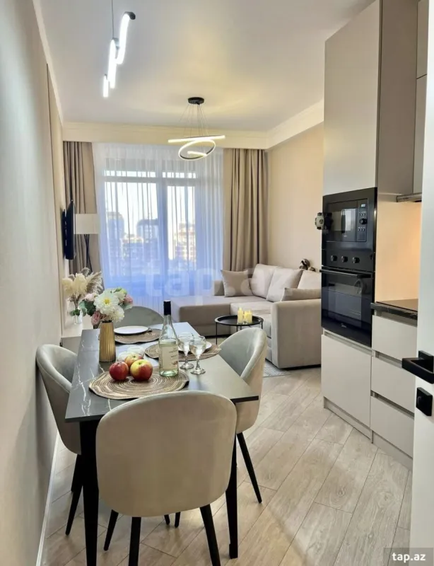 Kirayə verilir 2 otaqlı yeni tikili 75 m²