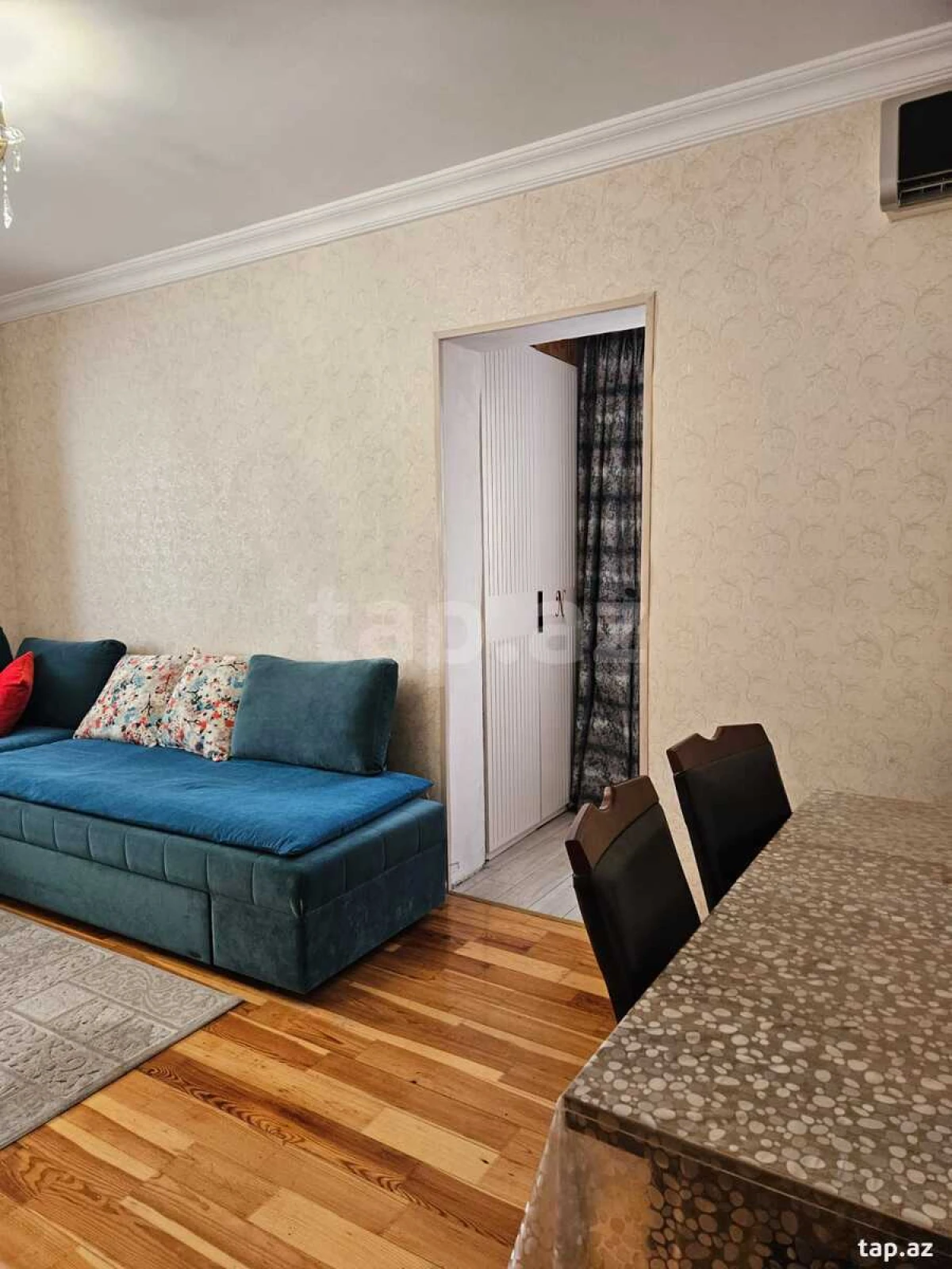 Satılır 2 otaqlı mənzil 60 m²