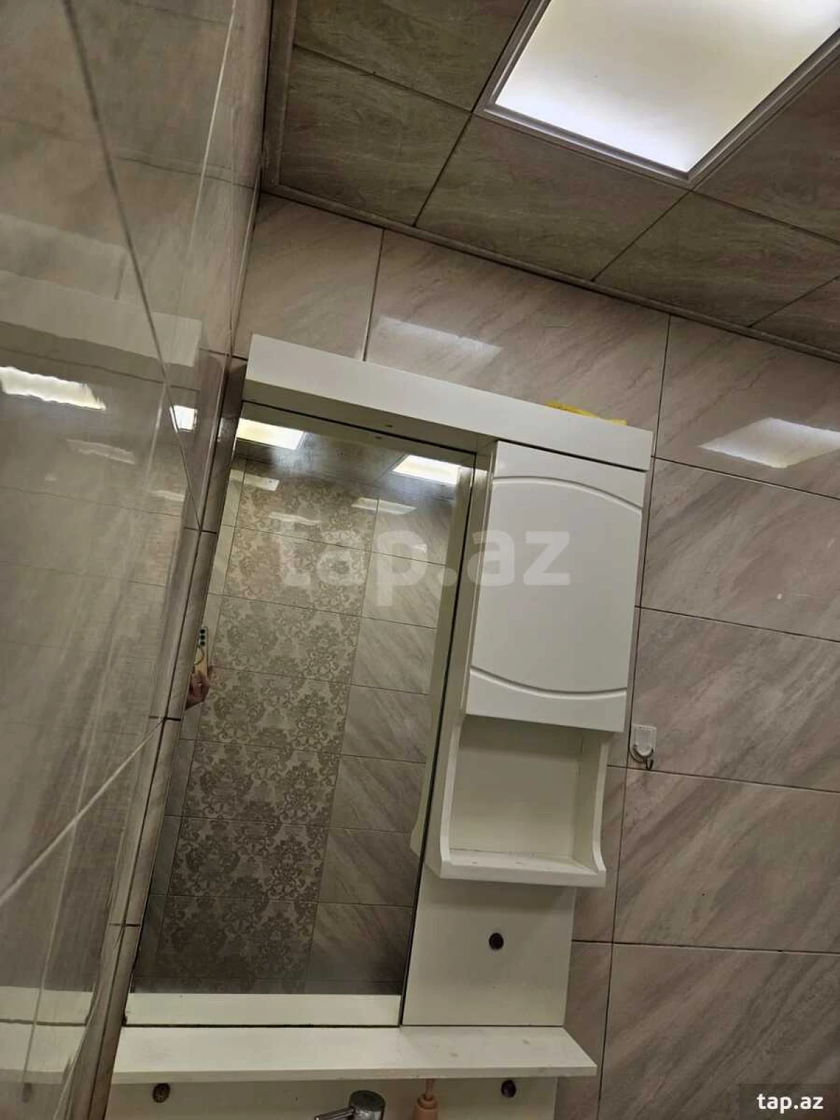 Satılır 2 otaqlı mənzil 60 m²