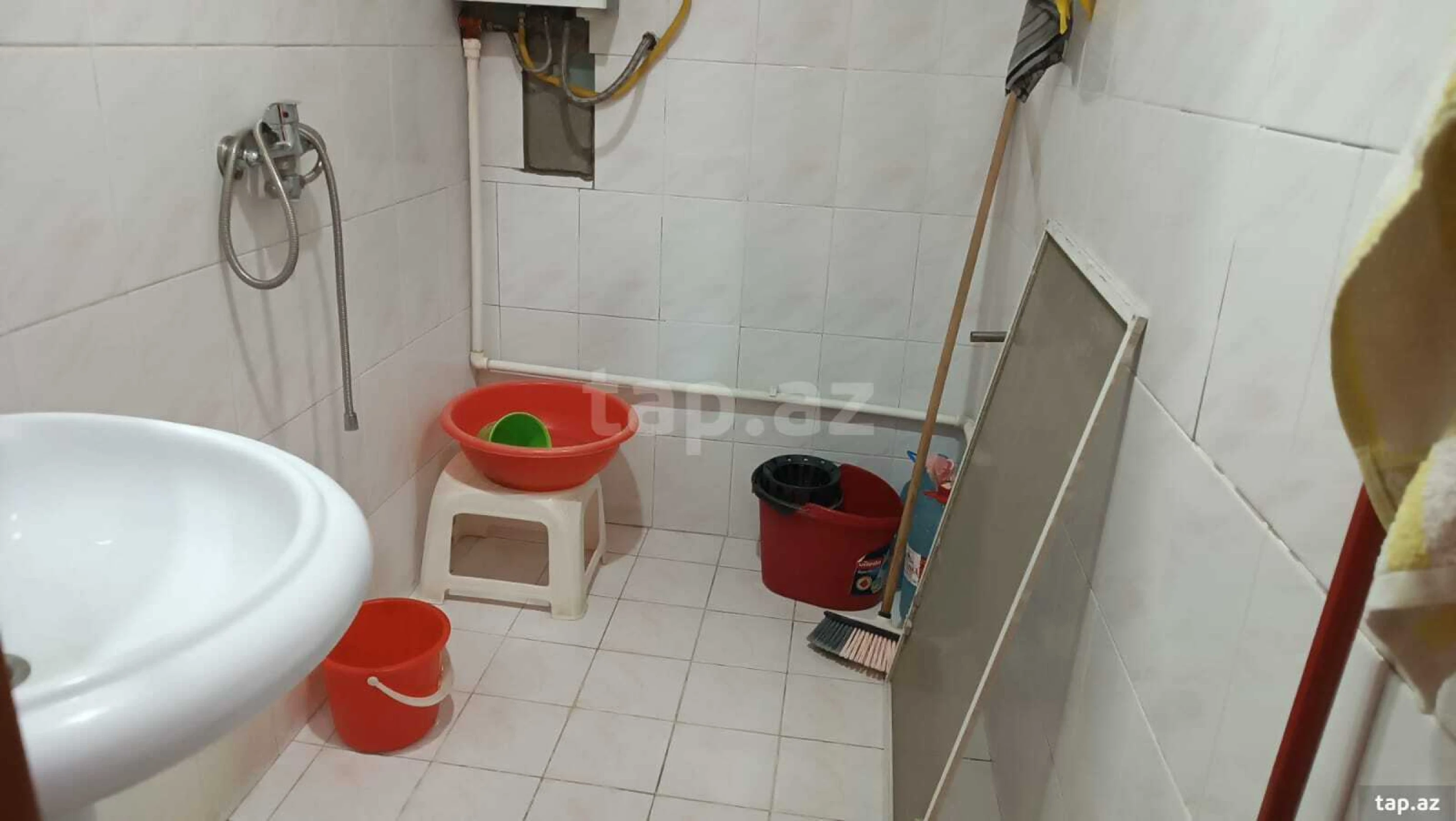 Satılır 2 otaqlı mənzil 60 m²