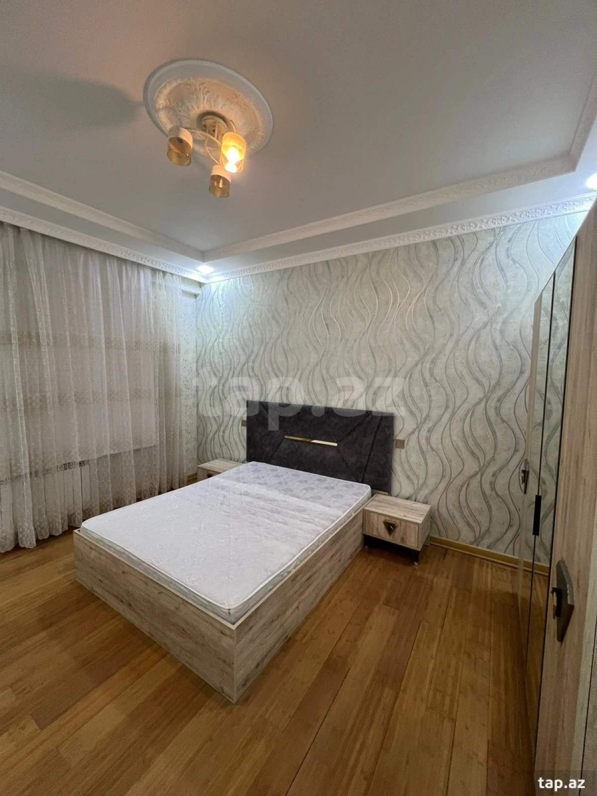 Kirayə verilir 3 otaqlı yeni tikili 110 m²