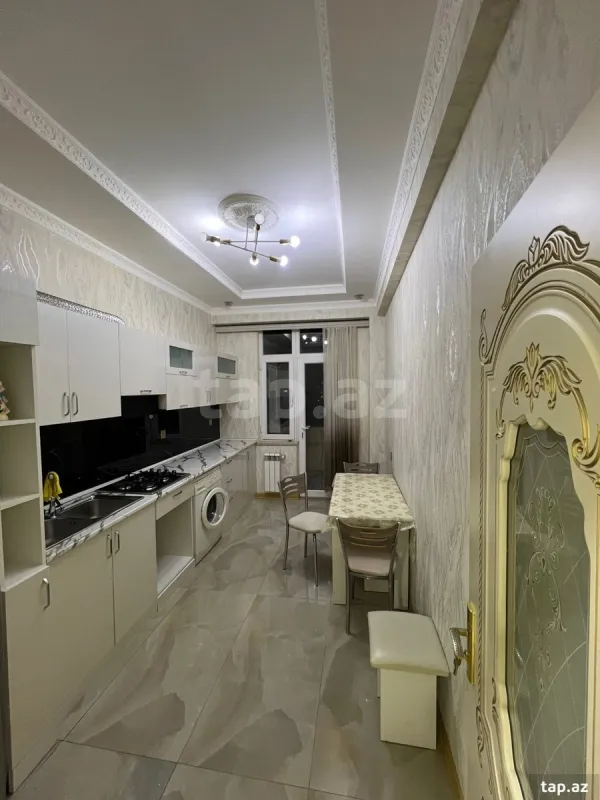 Kirayə verilir 3 otaqlı yeni tikili 110 m²