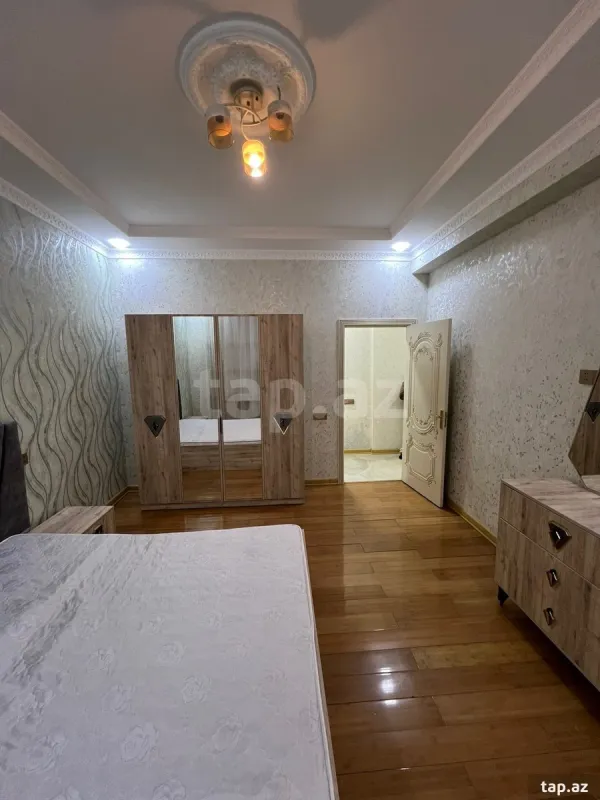 Kirayə verilir 3 otaqlı yeni tikili 110 m²