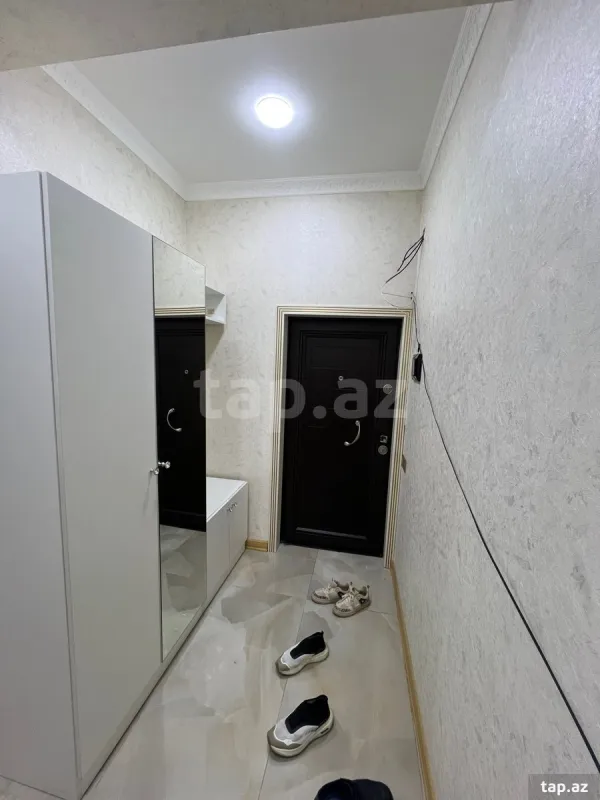 Kirayə verilir 3 otaqlı yeni tikili 110 m²