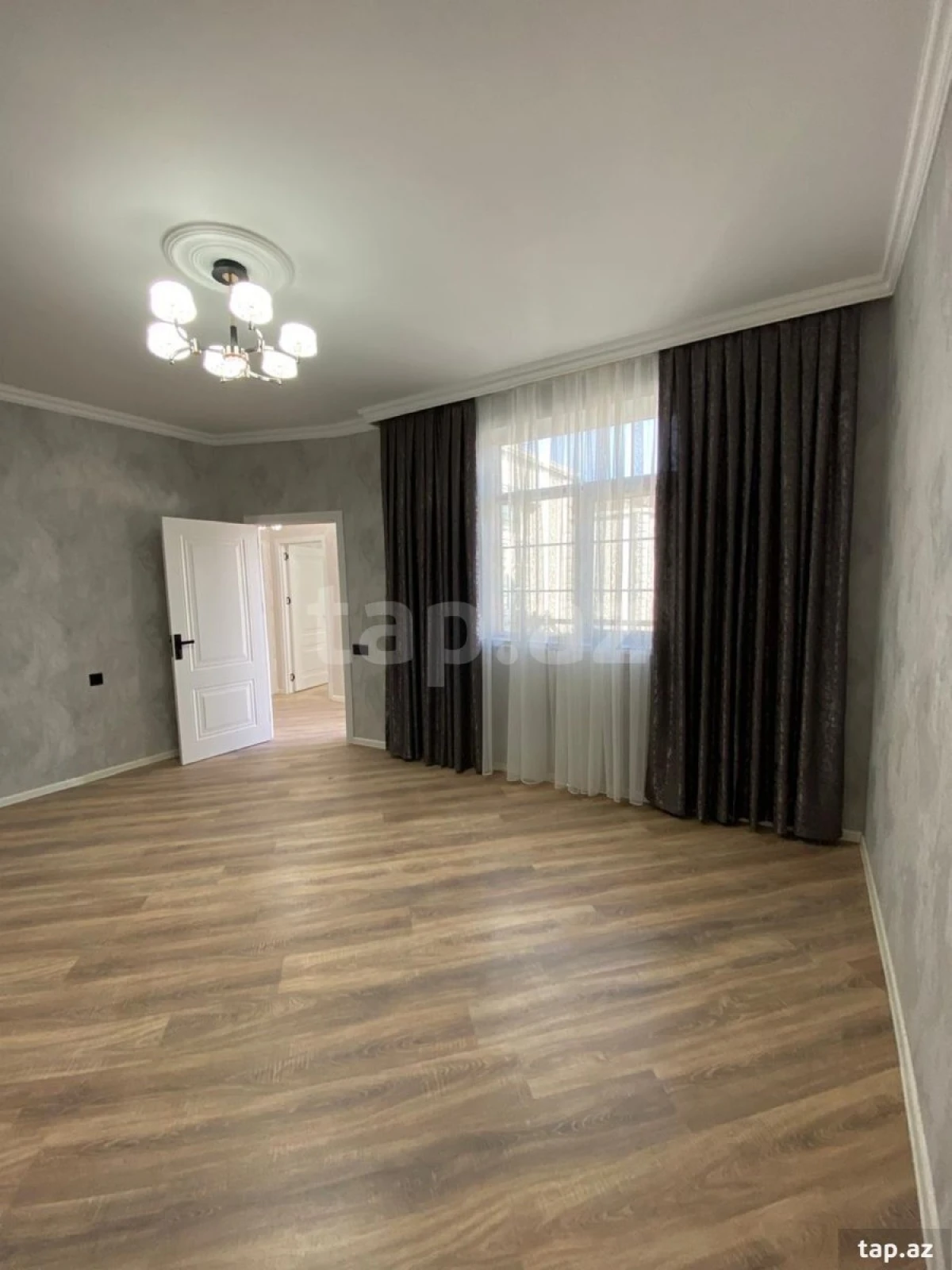 Satılır 4 otaqlı həyət evi