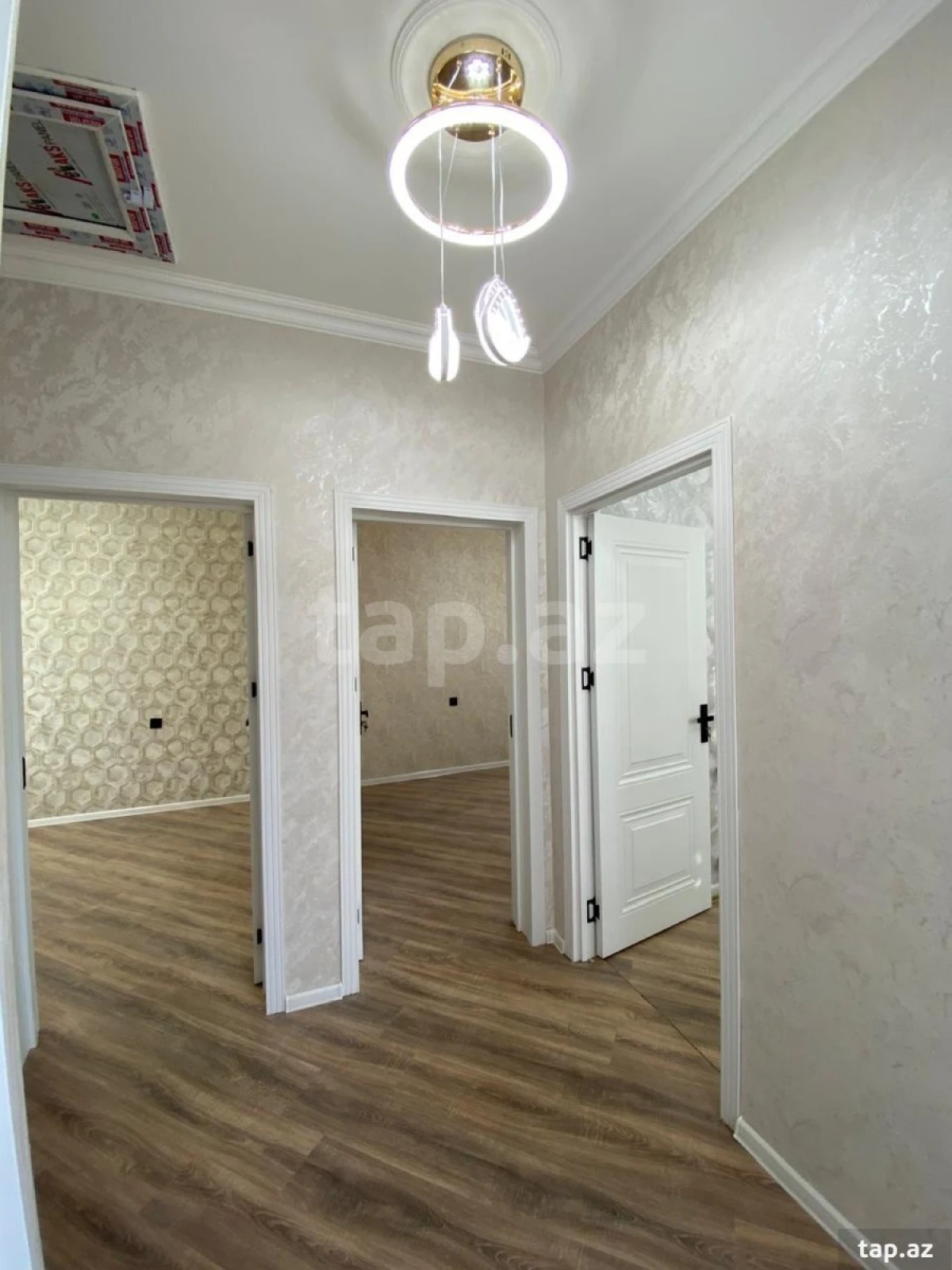 Satılır 4 otaqlı həyət evi