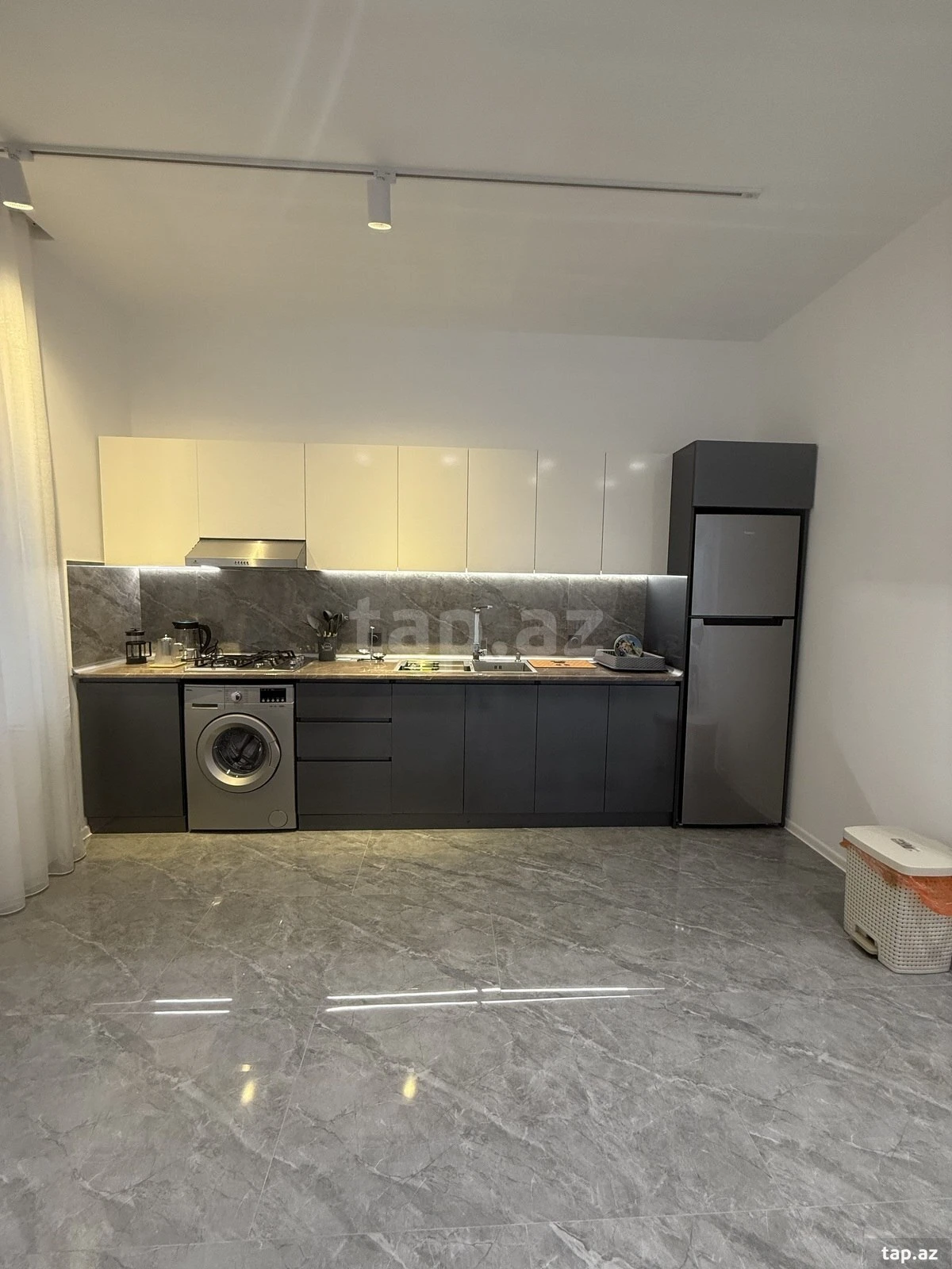 Kirayə verilir 4 otaqlı həyət evi