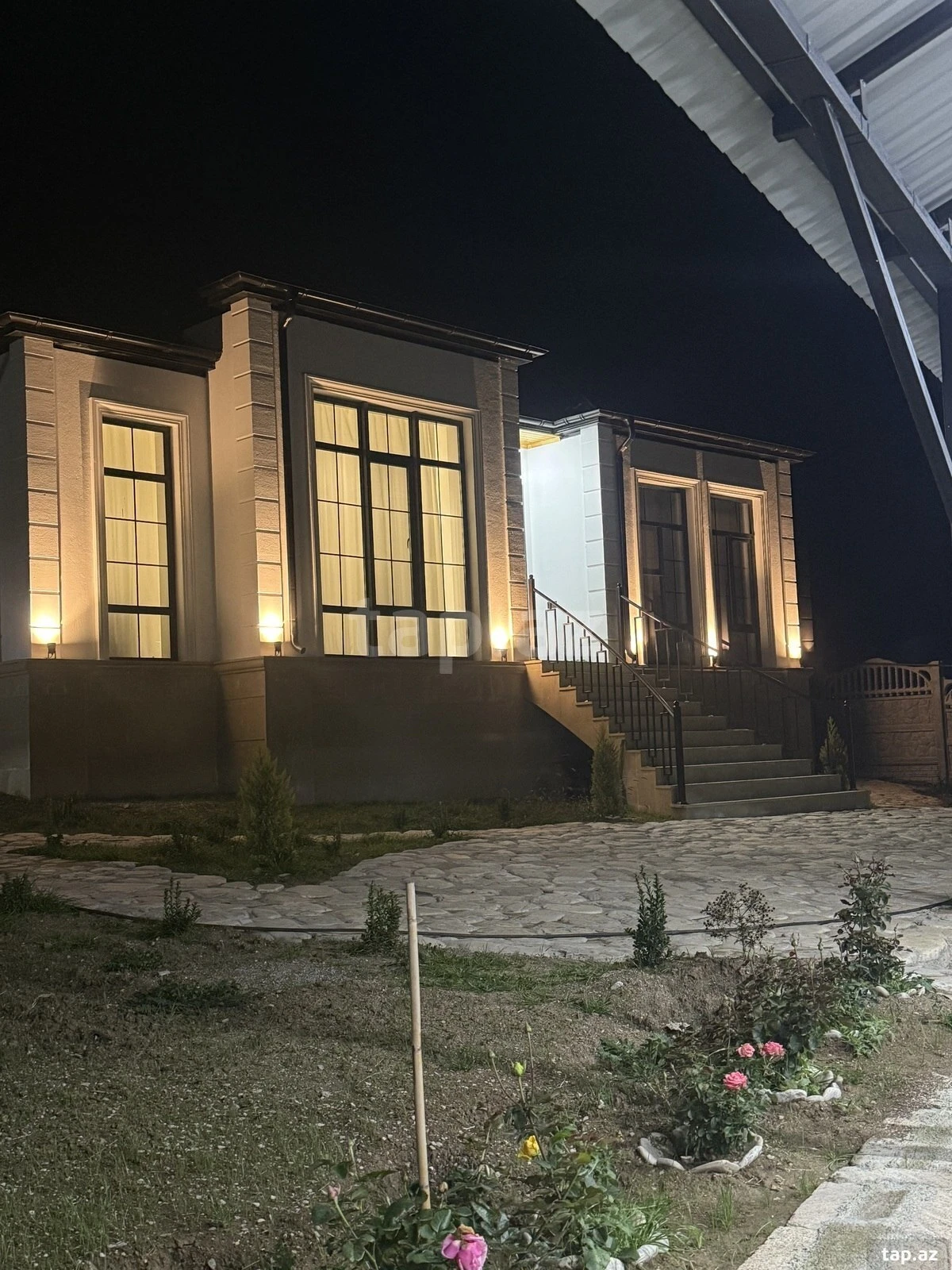 Kirayə verilir 4 otaqlı həyət evi