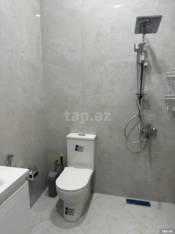 Kirayə verilir 4 otaqlı həyət evi