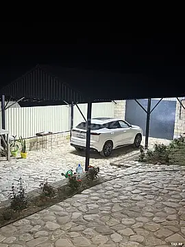 Kirayə verilir 4 otaqlı həyət evi