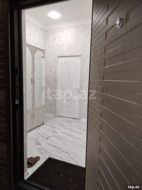 Kirayə verilir 2 otaqlı yeni tikili 78 m²