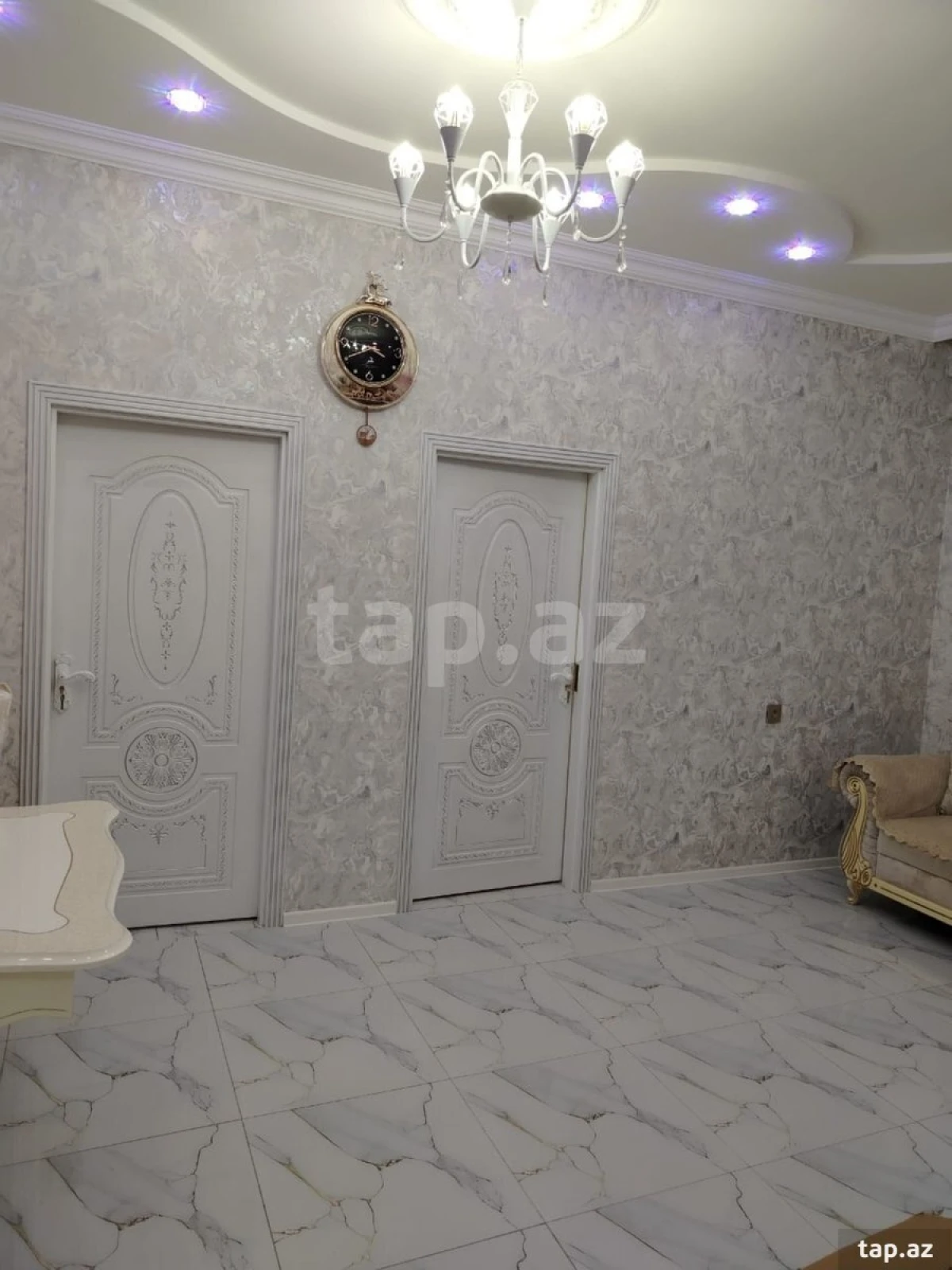 Kirayə verilir 2 otaqlı yeni tikili 78 m²