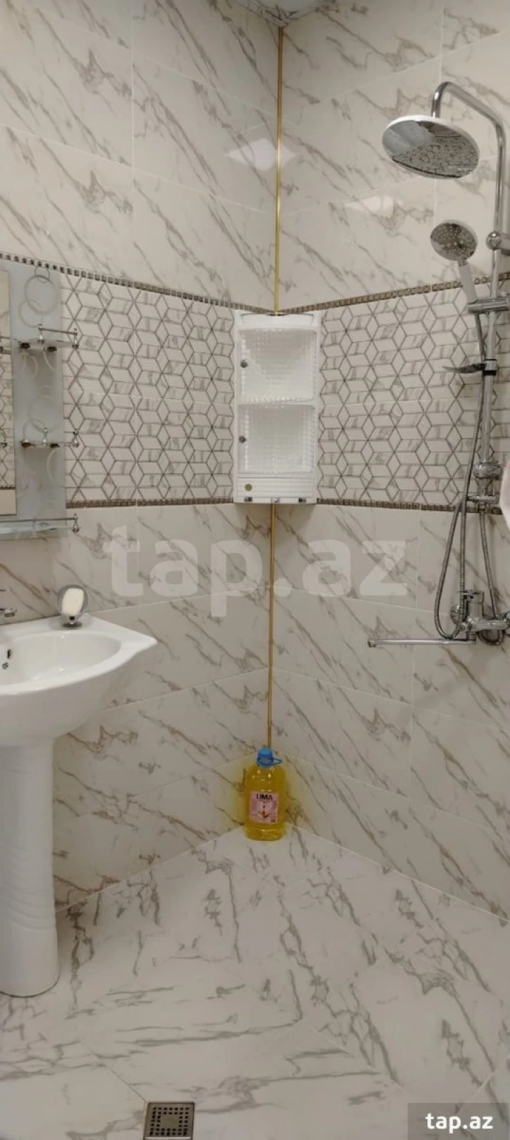 Kirayə verilir 2 otaqlı yeni tikili 78 m²