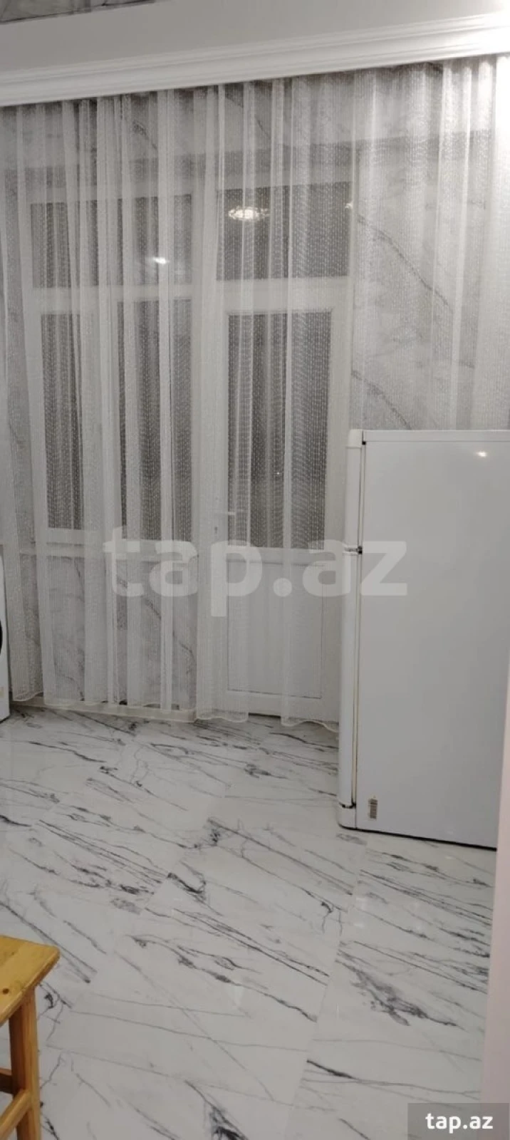Kirayə verilir 2 otaqlı yeni tikili 78 m²