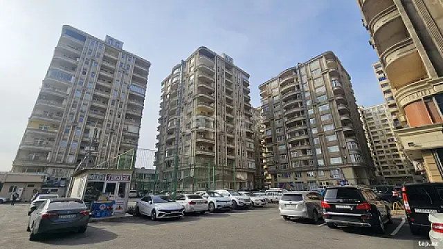 Satılır 3 otaqlı yeni tikili 75 m²