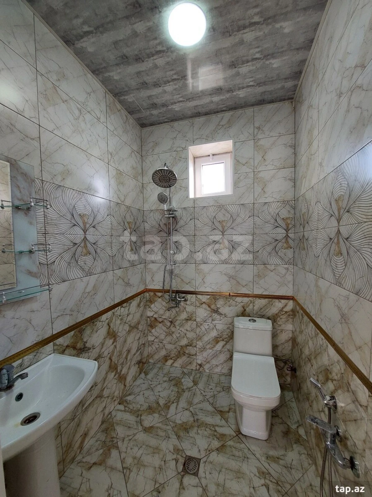 Satılır 4 otaqlı həyət evi