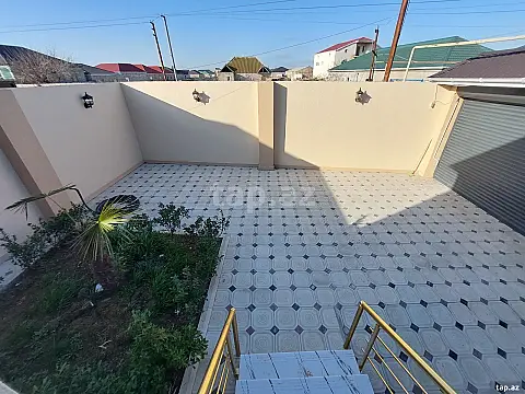 Satılır 4 otaqlı həyət evi