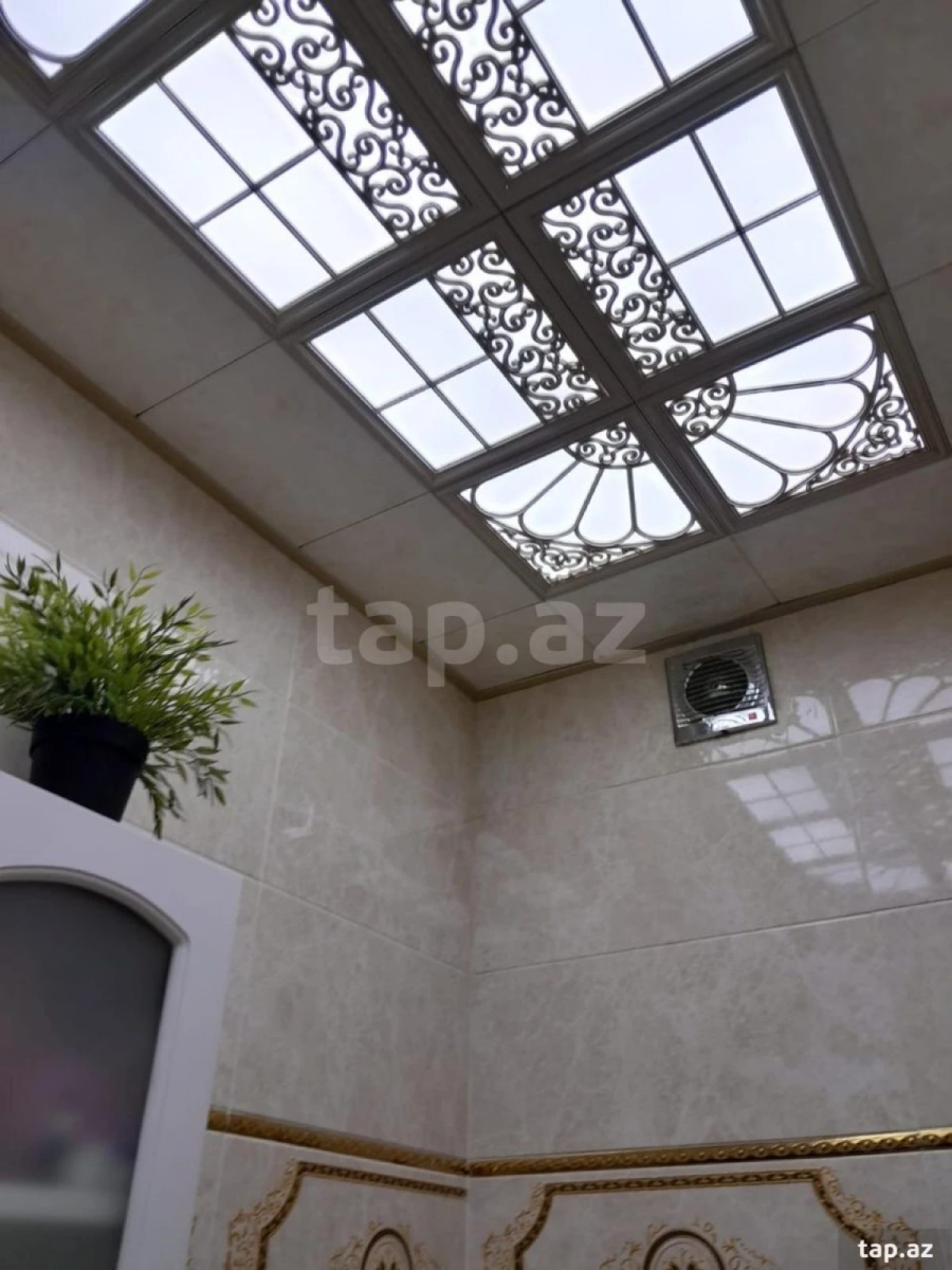 Satılır 3 otaqlı yeni tikili 90 m²