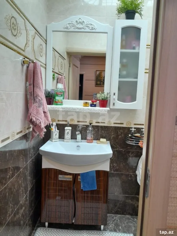 Satılır 3 otaqlı yeni tikili 90 m²