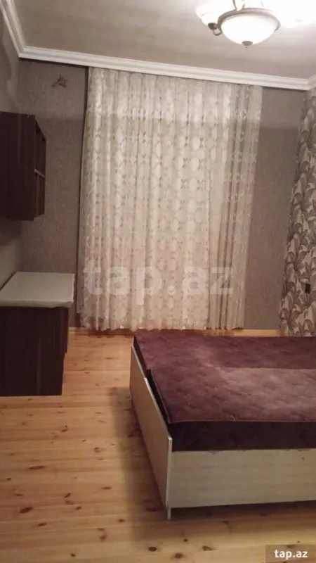 Kirayə verilir 3 otaqlı həyət evi