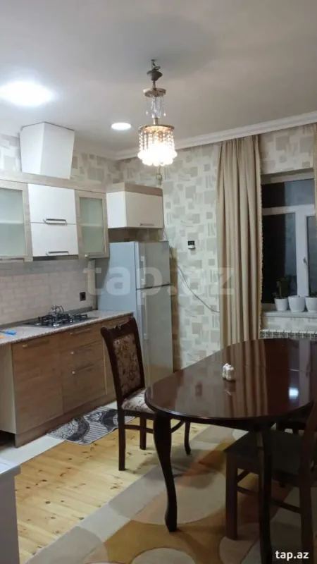 Kirayə verilir 3 otaqlı həyət evi