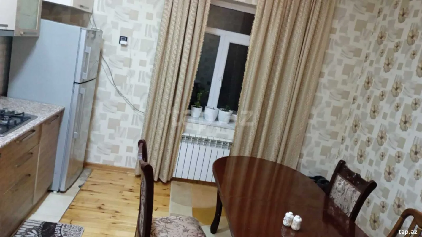 Kirayə verilir 3 otaqlı həyət evi