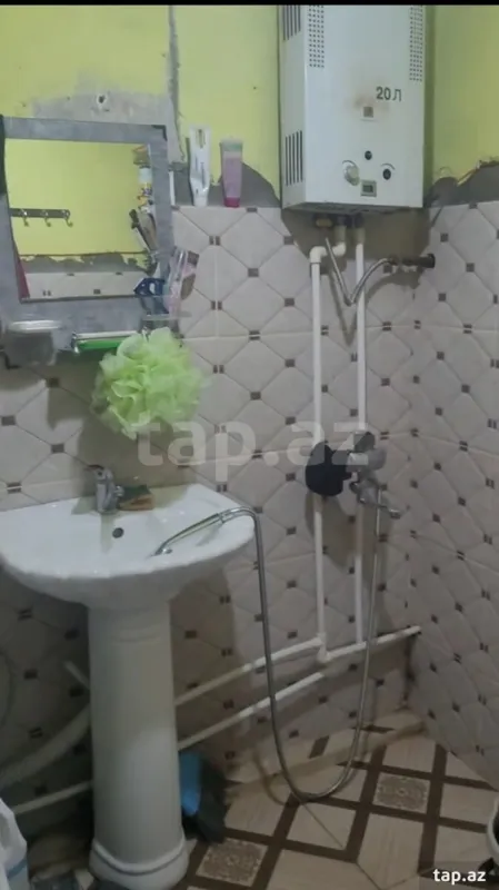 Satılır 1 otaqlı mənzil 40 m²