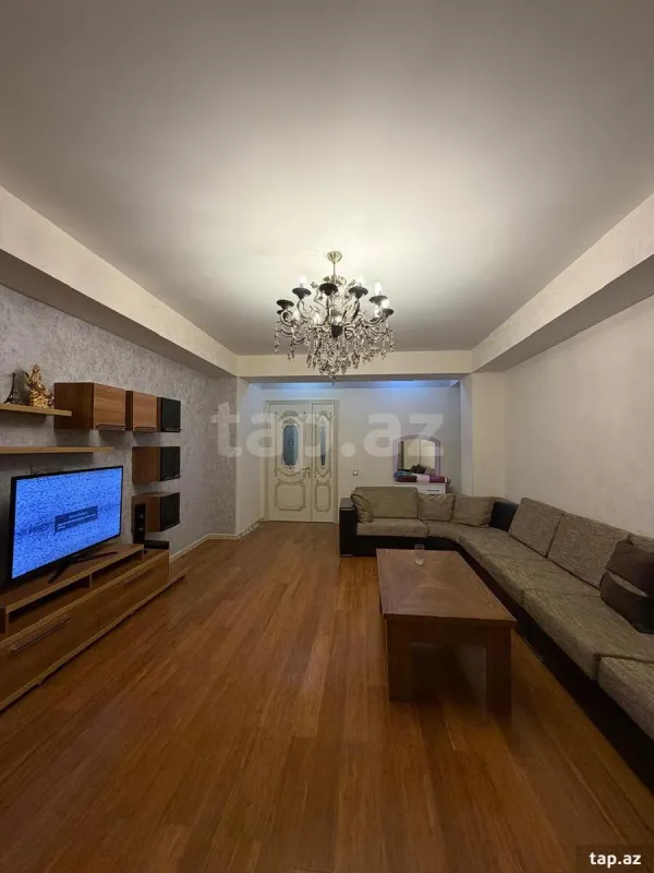 Satılır 3 otaqlı yeni tikili 83 m²