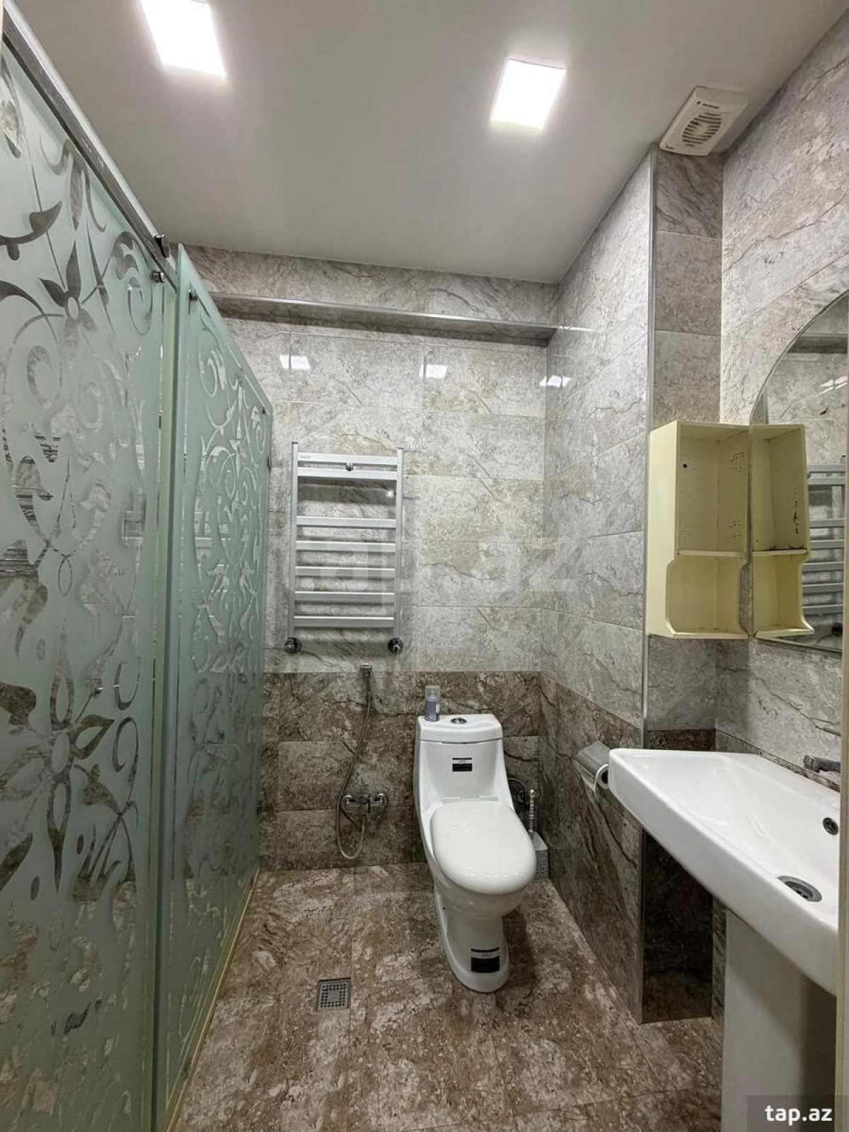 Satılır 3 otaqlı yeni tikili 83 m²