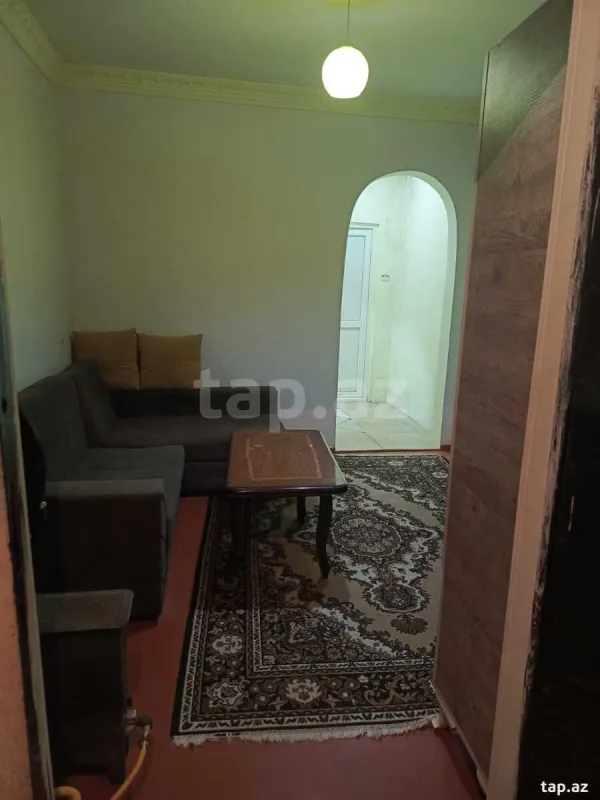 Kirayə verilir 1 otaqlı həyət evi