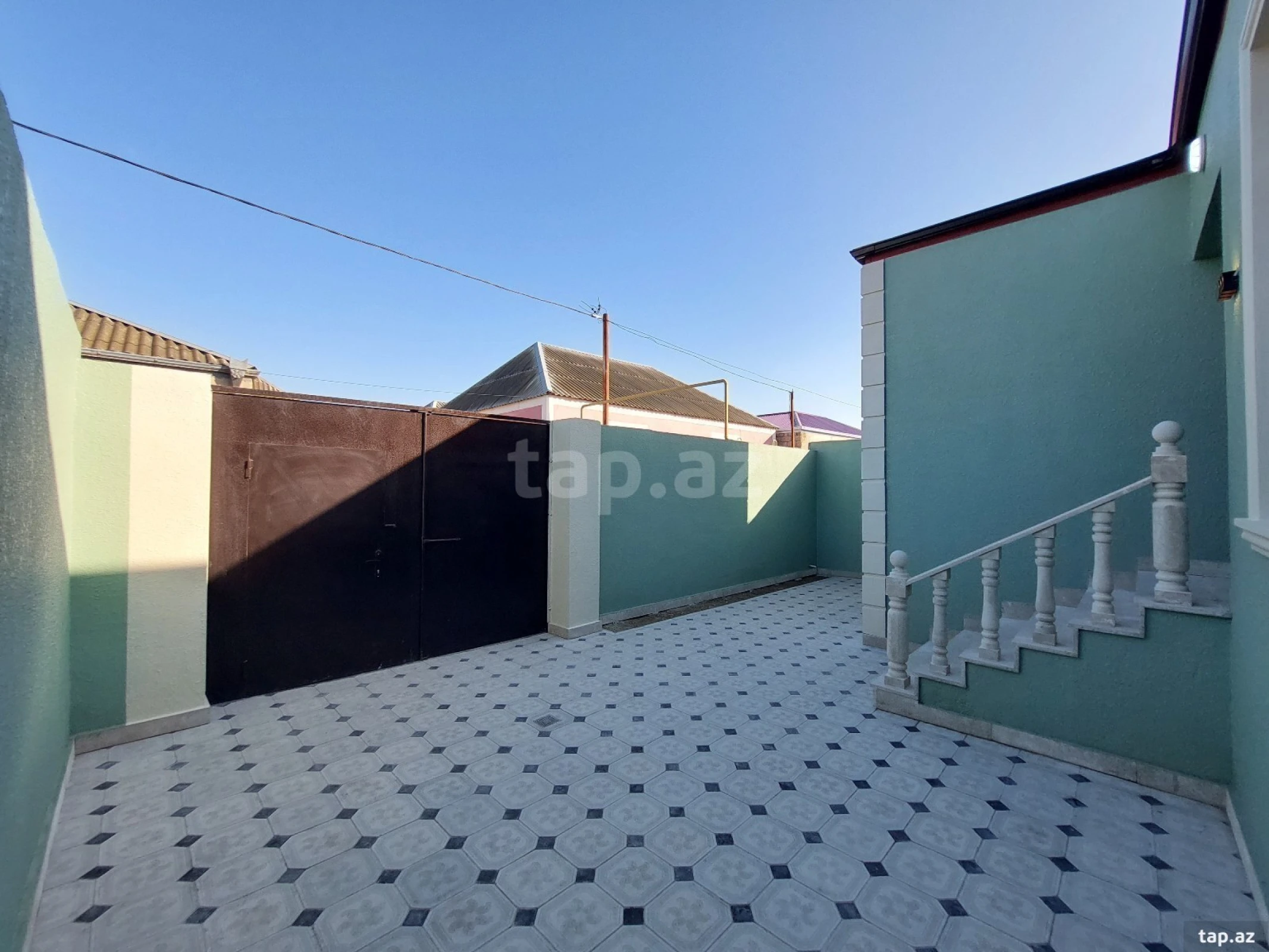 Satılır 3 otaqlı həyət evi